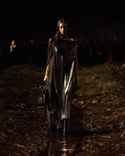 Balenciaga - Summer 23 - © SHERIFF • PROJECTS