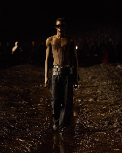 Balenciaga - Summer 23 - © SHERIFF • PROJECTS