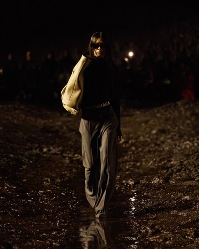 Balenciaga - Summer 23 - © SHERIFF • PROJECTS
