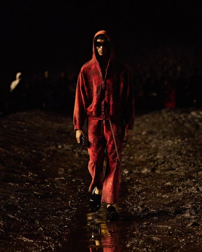 Balenciaga - Summer 23 - © SHERIFF • PROJECTS