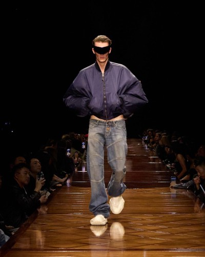 Balenciaga Summer 25 - © SHERIFF • PROJECTS