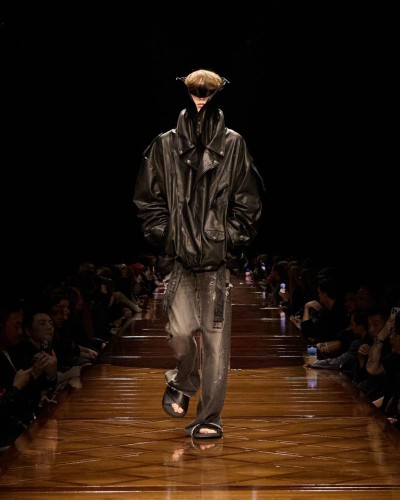 Balenciaga Summer 25 - © SHERIFF • PROJECTS