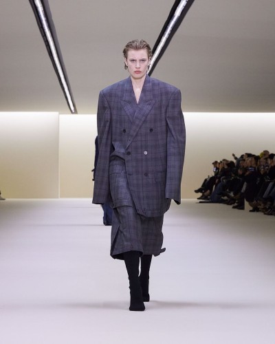 Balenciaga Winter 23 - © SHERIFF • PROJECTS