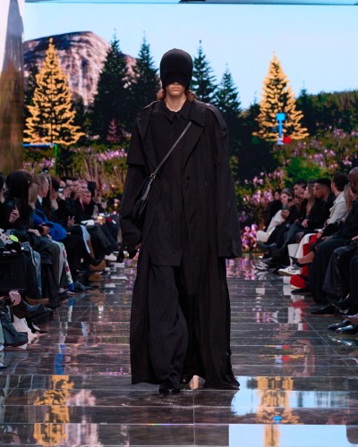 Balenciaga Winter 24 - © SHERIFF • PROJECTS