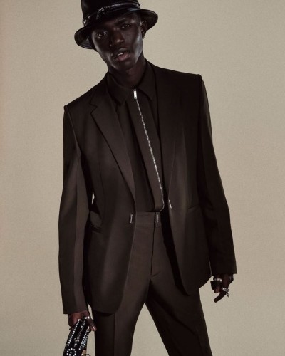 Givenchy - © SHERIFF • PROJECTS