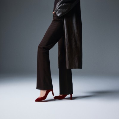Christian Louboutin - E-Commerce, Capture digitale et retouche photo e-commerce premium - 2 - © SHERIFF • PROJECTS