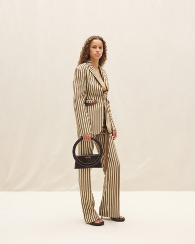 Jacquemus - Le Papier | E-Commerce | SHERIFF • PROJECTS Jacquemus - Le Papier | E-Commerce | SHERIFF • PROJECTS