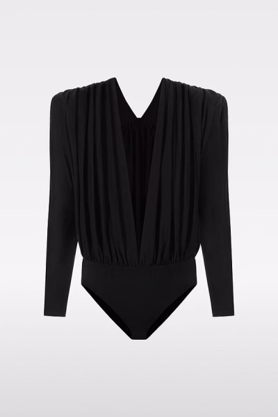 Revolve Los Angeles - E-Commerce, Capture digitale et retouche photo e-commerce premium - 49 - © SHERIFF • PROJECTS