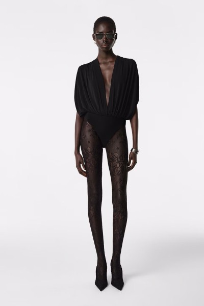 Revolve Los Angeles - E-Commerce, Capture digitale et retouche photo e-commerce premium - 50 - © SHERIFF • PROJECTS