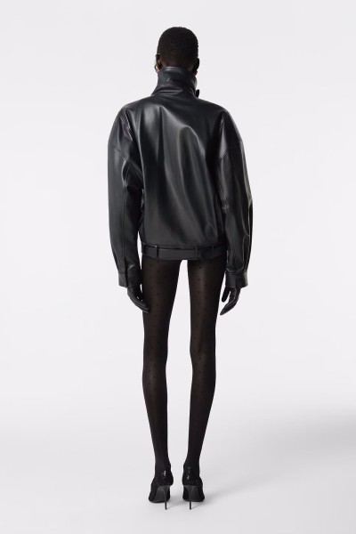 Revolve Los Angeles - E-Commerce, Capture digitale et retouche photo e-commerce premium - 35 - © SHERIFF • PROJECTS