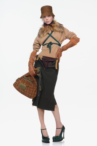 Zara x John Galliano - Britt Lloyd - E-Commerce, Capture digitale et retouche photo e-commerce premium - 32 - © SHERIFF • PROJECTS