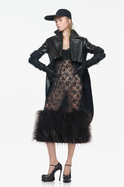 Zara x John Galliano - Britt Lloyd - E-Commerce, Capture digitale et retouche photo e-commerce premium - 17 - © SHERIFF • PROJECTS