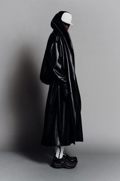 Balenciaga Autumn 26 - Fashion Shows & Special Projects, Capture digitale et retouche photo vidéo Fashion Week - 37 - © SHERIFF • PROJECTS