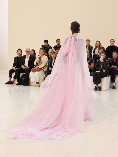 Balenciaga Summer 27 - Fashion Shows & Special Projects, Capture digitale et retouche photo vidéo Fashion Week - 24 - © SHERIFF • PROJECTS
