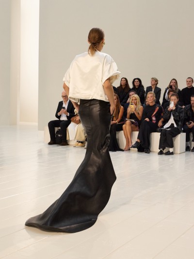 Balenciaga Summer 27 - Fashion Shows & Special Projects, Capture digitale et retouche photo vidéo Fashion Week - 10 - © SHERIFF • PROJECTS