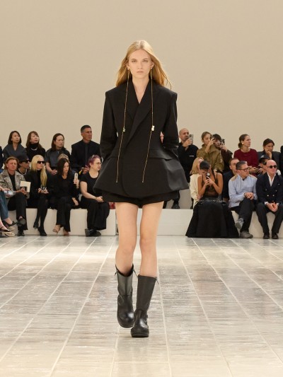 Balenciaga Summer 27 - Fashion Shows & Special Projects, Capture digitale et retouche photo vidéo Fashion Week - 32 - © SHERIFF • PROJECTS