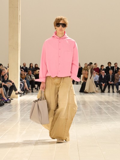 Balenciaga Summer 27 - Fashion Shows & Special Projects, Capture digitale et retouche photo vidéo Fashion Week - 48 - © SHERIFF • PROJECTS