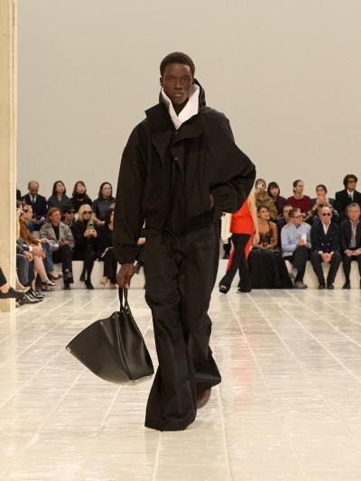 Balenciaga Summer 27 - Fashion Shows & Special Projects, Capture digitale et retouche photo vidéo Fashion Week - 21 - © SHERIFF • PROJECTS