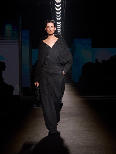 Balenciaga Winter 26 - Fashion Shows & Special Projects, Capture digitale et retouche photo vidéo Fashion Week - 43 - © SHERIFF • PROJECTS