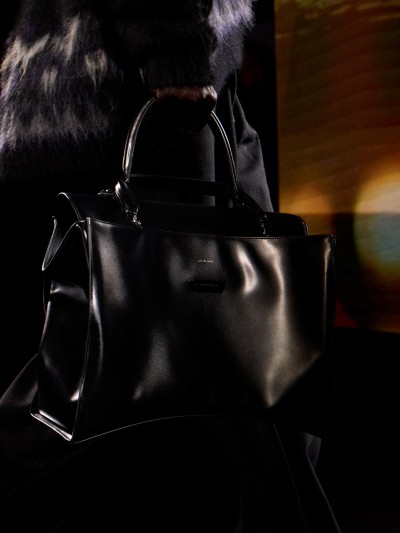 Balenciaga Winter 26 - Fashion Shows & Special Projects, Capture digitale et retouche photo vidéo Fashion Week - 29 - © SHERIFF • PROJECTS