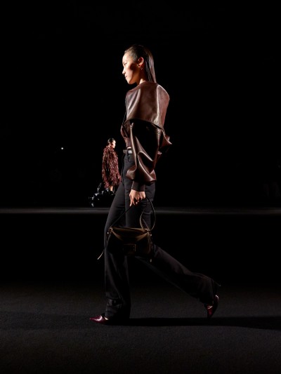 Balenciaga Winter 26 - Fashion Shows & Special Projects, Capture digitale et retouche photo vidéo Fashion Week - 21 - © SHERIFF • PROJECTS