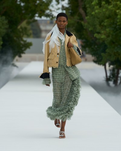 Dior Summer 2027 - Fashion Shows & Special Projects, Capture digitale et retouche photo vidéo Fashion Week - 34 - © SHERIFF • PROJECTS
