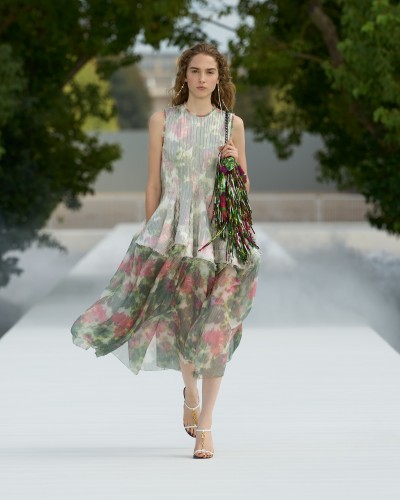 Dior Summer 2027 - Fashion Shows & Special Projects, Capture digitale et retouche photo vidéo Fashion Week - 24 - © SHERIFF • PROJECTS