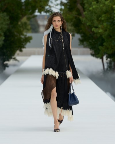 Dior Summer 2027 - Fashion Shows & Special Projects, Capture digitale et retouche photo vidéo Fashion Week - 30 - © SHERIFF • PROJECTS