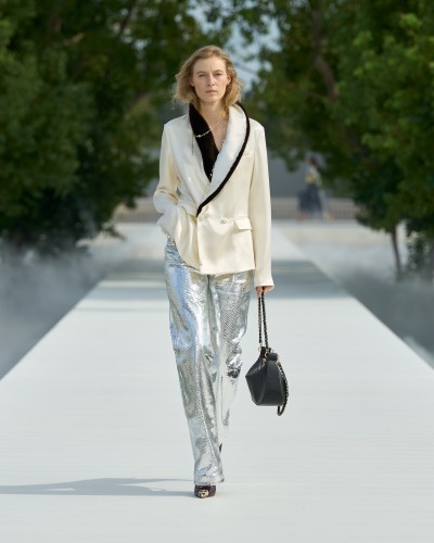 Dior Summer 2027 - Fashion Shows & Special Projects, Capture digitale et retouche photo vidéo Fashion Week - 5 - © SHERIFF • PROJECTS