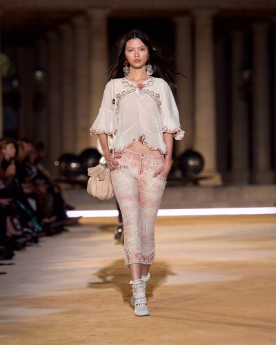 Isabel Marant Summer 2027 - Fashion Shows & Special Projects, Capture digitale et retouche photo vidéo Fashion Week - 14 - © SHERIFF • PROJECTS