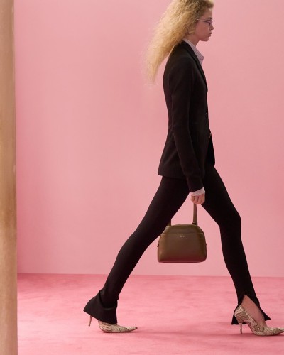 Acne Studios Fall Winter 2026 - Stills, Retouche photo créative mode luxe - 9 - © SHERIFF • PROJECTS