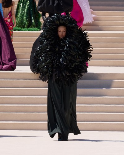 Balenciaga 55th Couture Collection - Stills, Retouche photo créative mode luxe - 47 - © SHERIFF • PROJECTS