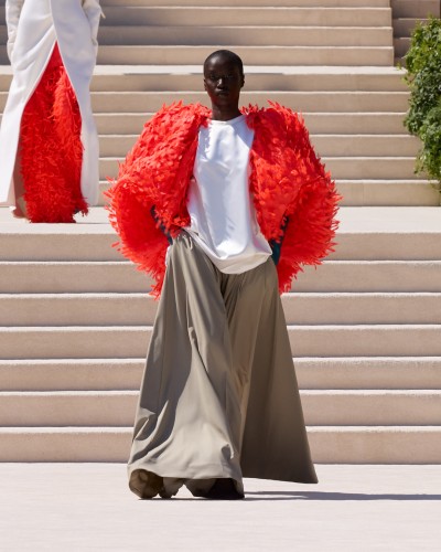 Balenciaga 55th Couture Collection - Stills, Retouche photo créative mode luxe - 1 - © SHERIFF • PROJECTS
