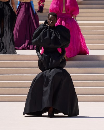 Balenciaga 55th Couture Collection - Stills, Retouche photo créative mode luxe - 48 - © SHERIFF • PROJECTS