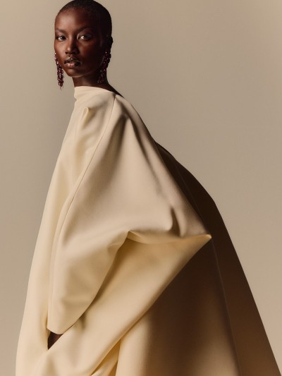 Balenciaga 55th Couture Collection - Stills, Retouche photo créative mode luxe - 8 - © SHERIFF • PROJECTS