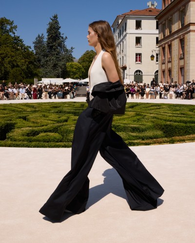 Balenciaga 55th Couture Collection - Stills, Retouche photo créative mode luxe - 14 - © SHERIFF • PROJECTS