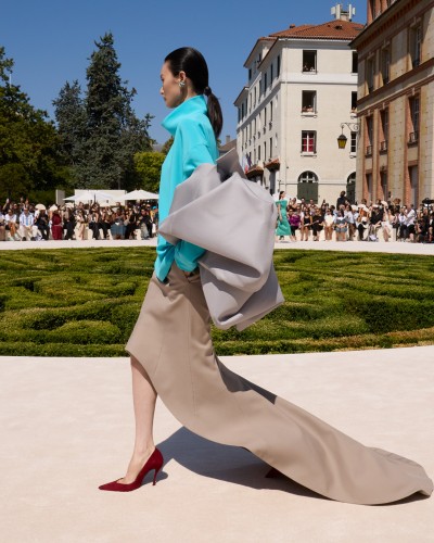 Balenciaga 55th Couture Collection - Stills, Retouche photo créative mode luxe - 6 - © SHERIFF • PROJECTS