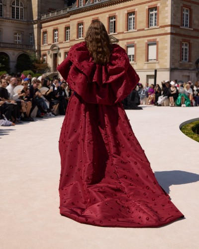 Balenciaga 55th Couture Collection - Stills, Retouche photo créative mode luxe - 18 - © SHERIFF • PROJECTS