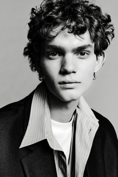 Balenciaga Autumn 26 - Stills, Retouche photo créative mode luxe - 6 - © SHERIFF • PROJECTS