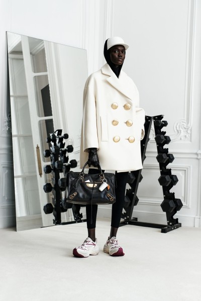 Balenciaga Autumn 26 - Stills, Retouche photo créative mode luxe - 3 - © SHERIFF • PROJECTS