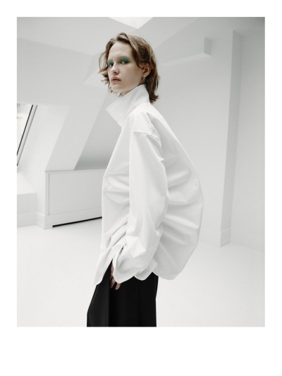 Balenciaga Spring 27 - Stills, Retouche photo créative mode luxe - 84 - © SHERIFF • PROJECTS