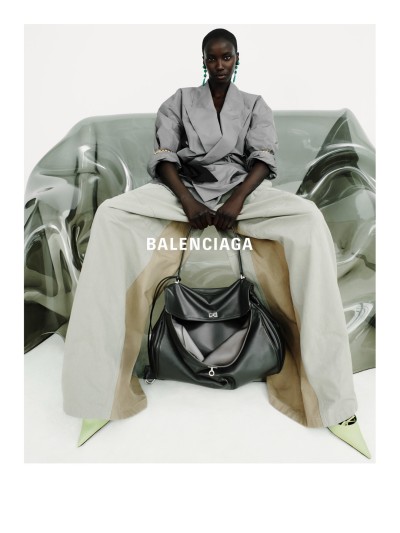 Balenciaga Spring 27 - Stills, Retouche photo créative mode luxe - 45 - © SHERIFF • PROJECTS