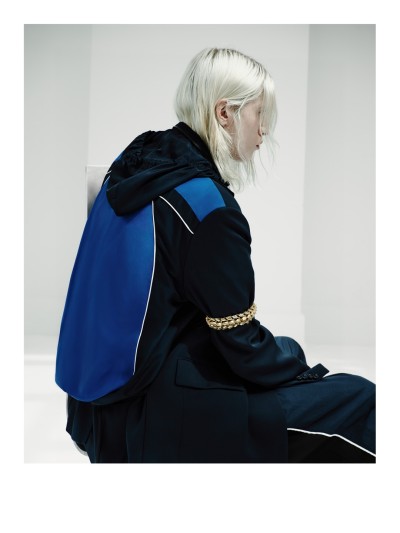 Balenciaga Spring 27 - Stills, Retouche photo créative mode luxe - 17 - © SHERIFF • PROJECTS
