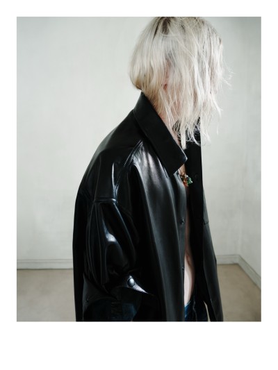 Balenciaga Spring 27 - Stills, Retouche photo créative mode luxe - 42 - © SHERIFF • PROJECTS