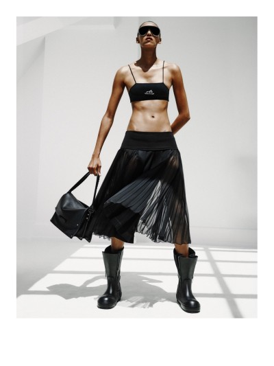 Balenciaga Spring 27 - Stills, Retouche photo créative mode luxe - 72 - © SHERIFF • PROJECTS