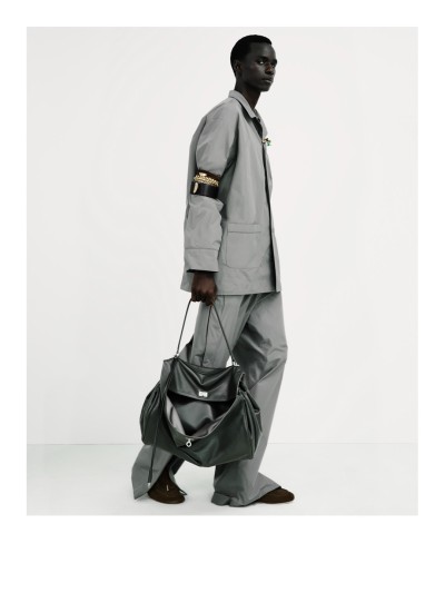 Balenciaga Spring 27 - Stills, Retouche photo créative mode luxe - 49 - © SHERIFF • PROJECTS