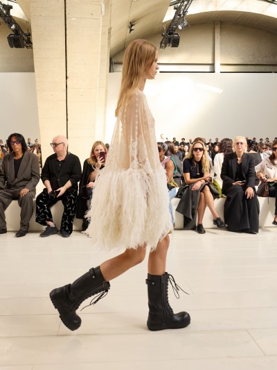 Balenciaga Summer 27 - Stills, Retouche photo créative mode luxe - 3 - © SHERIFF • PROJECTS