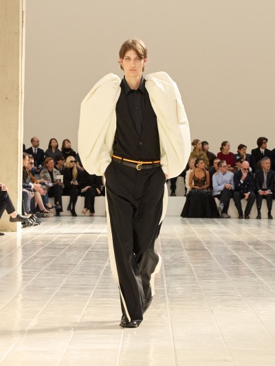 Balenciaga Summer 27 - Stills, Retouche photo créative mode luxe - 31 - © SHERIFF • PROJECTS