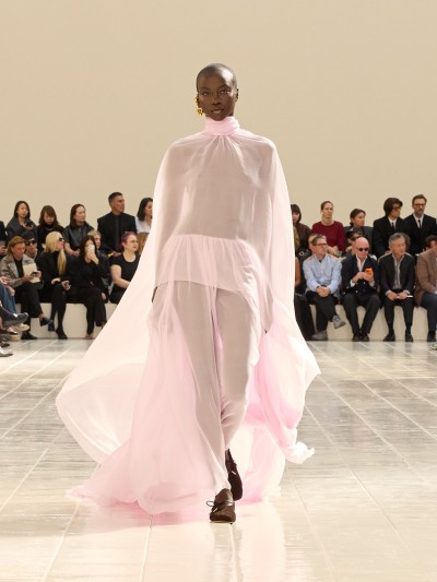 Balenciaga Summer 27 - Stills, Retouche photo créative mode luxe - 71 - © SHERIFF • PROJECTS