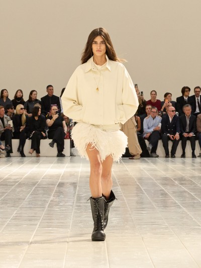 Balenciaga Summer 27 - Stills, Retouche photo créative mode luxe - 9 - © SHERIFF • PROJECTS